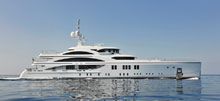 Benetti, tre debutti super