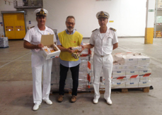 Dalla Guardia Costiera toscana scatolette alla Croce Rossa