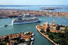 Venezia pungola il governo sulle “non scelte” per le crociere