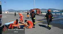 Esercitazione antincendio in porto