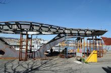 Pronto il ponte pedonale