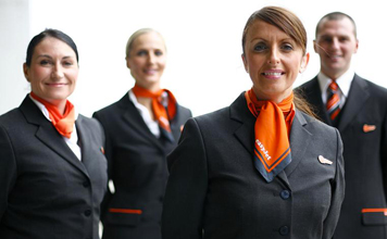 assistente-di-volo-Easyjet1