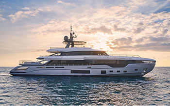 AZIMUT-GRANDE-TRIDECK2