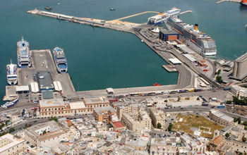 Bari-porto-passeggeri