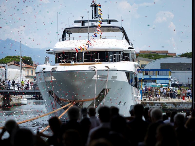 Benetti il vari dello yacht Lumina-44 metri a Viareggio com1