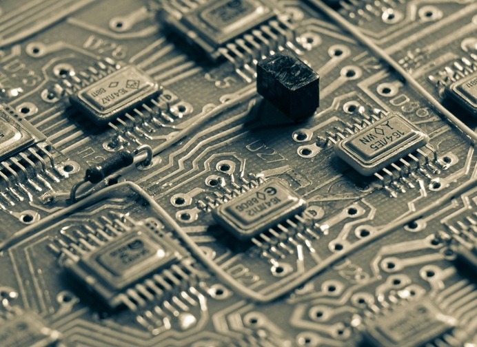 CIRCUITI ELETTRONICI