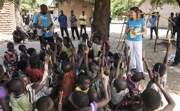 Children-of-Mbenderena-Village