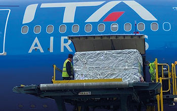 ITA-Airways-cargo-handling