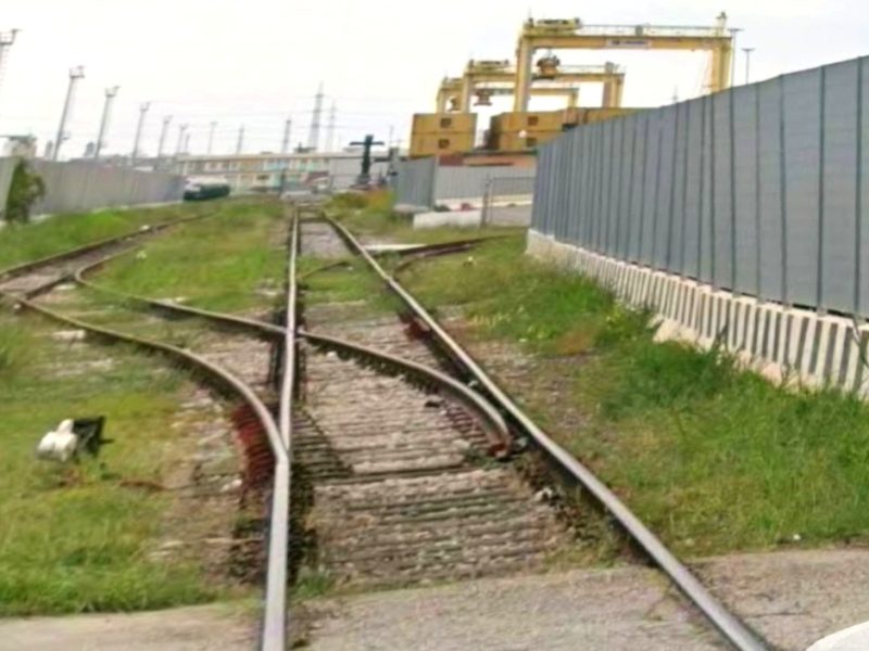 LIVORNO ferrovia fra via Galvani e via Da Vinci 123svw