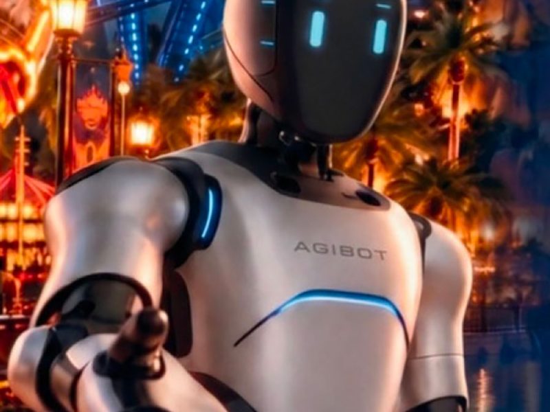 La-locandina-dell’evento-al-Ttg-con-il-robot-umanoide-com1