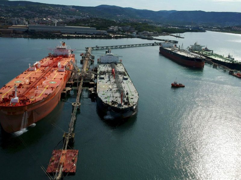 La-societa-dell-Oleodotto-Tra-nsalpino-si-occupa-di-rifornire-di-greggio-da–Trieste-le-raffinerie-del-Centro-Europa