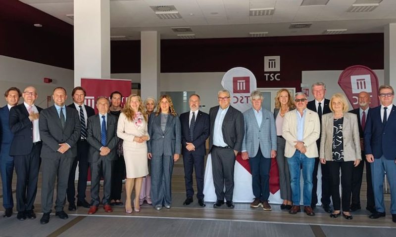 L’incontro-a-Trieste-fra-il-corpo-consolare-e-i-vertici-dell’oleodotto-Siot