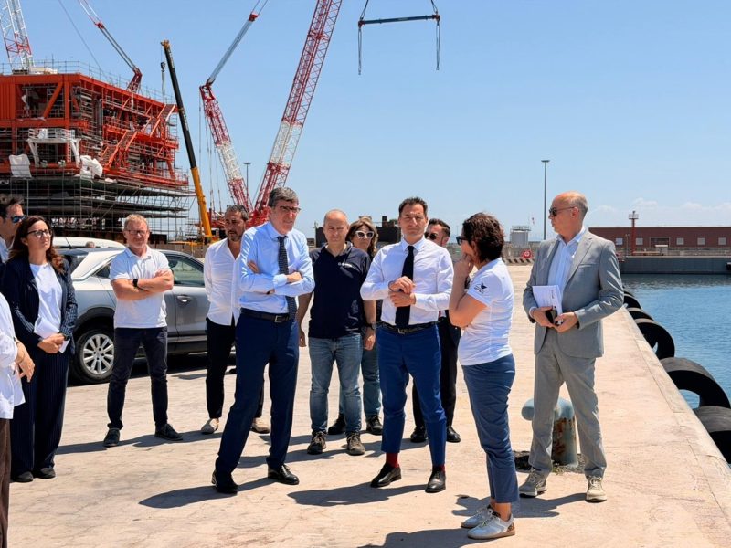 Piombino sopralluogo commissione ecomafie con Gariglio