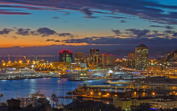 Porto_Genova_notturna