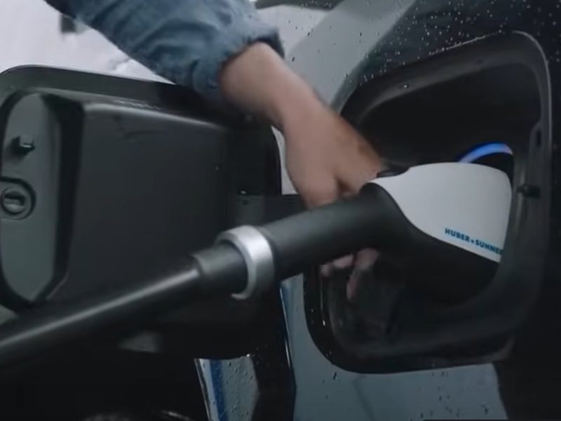 RICARICA-AUTOELETTRICA-Y