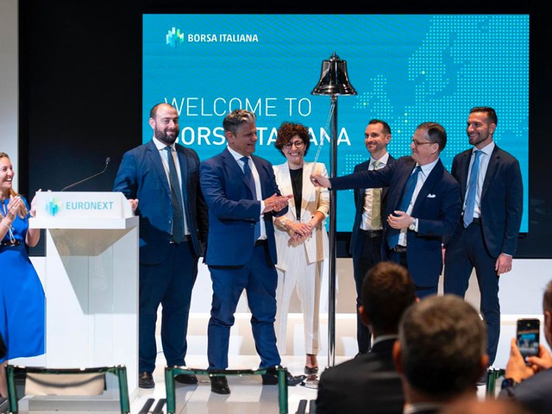 RING-THE-BELLcerimonia-in-Borsa-GREEN-BOND-800-MILIONI-di-fs