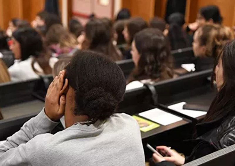 Studenti-a-lezione-in-un’aula-dell’ateneo-fiorentino-comsi1