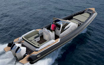 Un-gommone-NUova-Jolly-Prince-di-10-metri