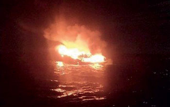 YACHT-IN-FIAMME2