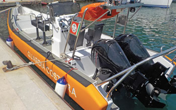 dettaglio-gommone-Guardia-Costiera