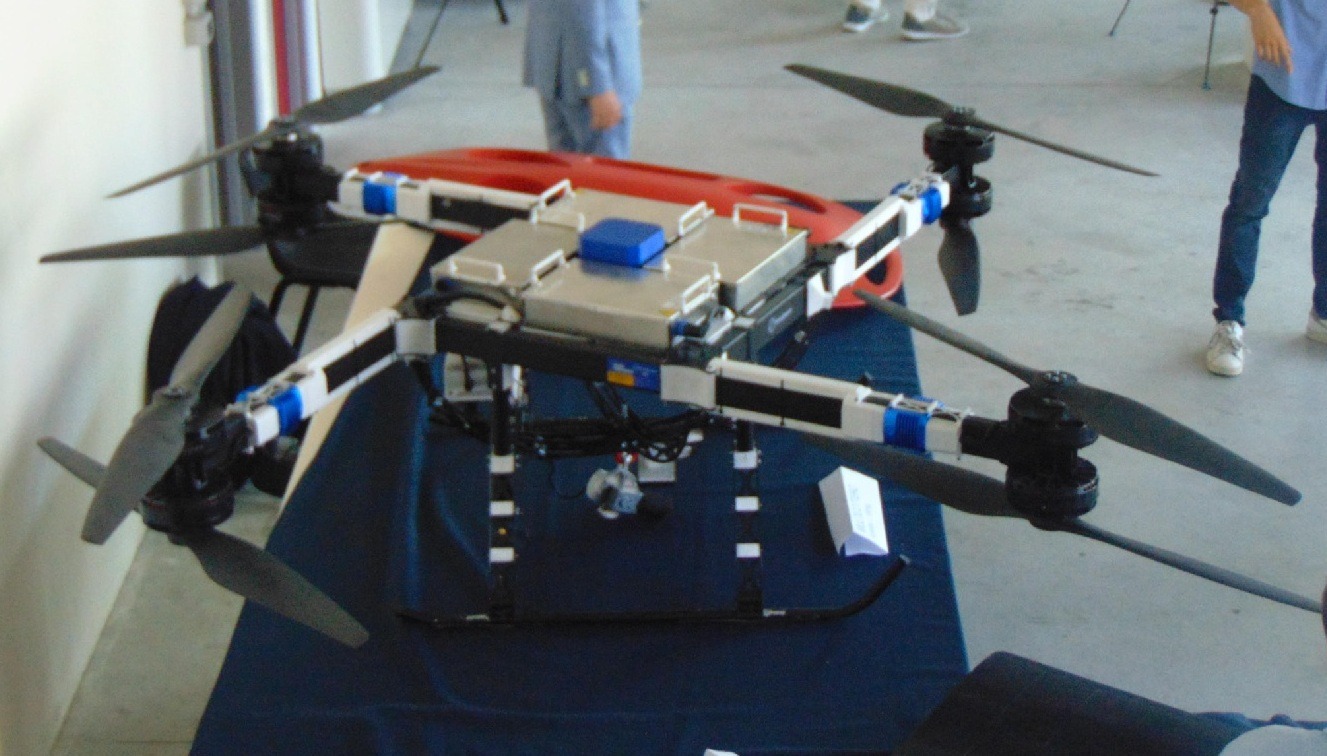 drone che ti segue in moto