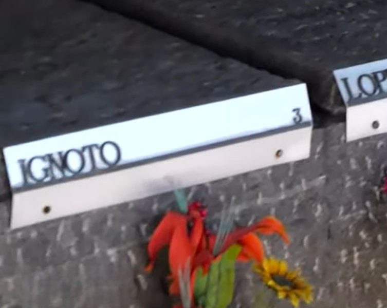 eccidio-delle-fosse-ardeatine-la-tomba-di-una-delle-vittime-ancoa-senza-nome-1y