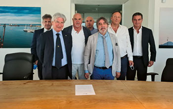 firma-accordo-alaggi-Carrara-12-5-22