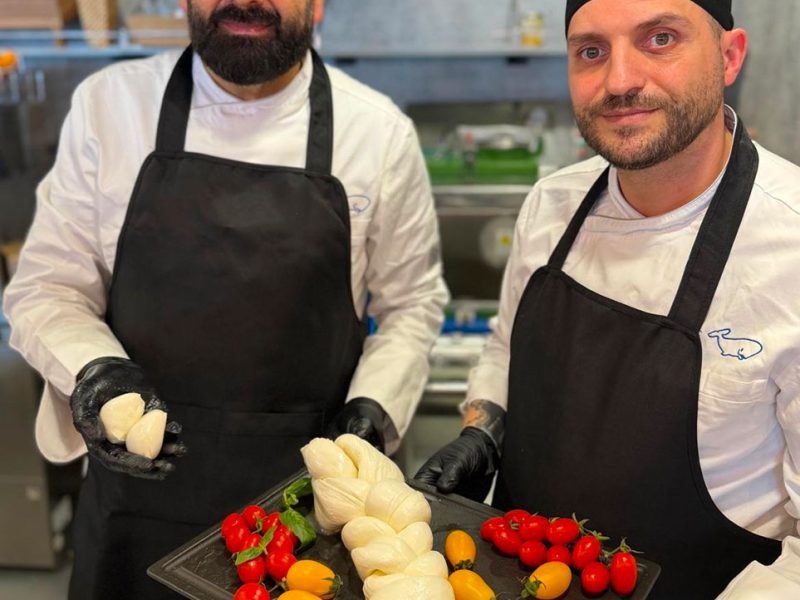 i-mastri-casari-a-bordo-delle-ammiraglie-Moby-com1