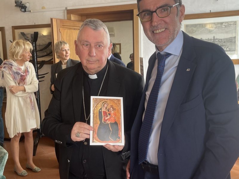 il vescovo simone giusti in viaita pasquale all authority e il presdoente davide gariglio com1