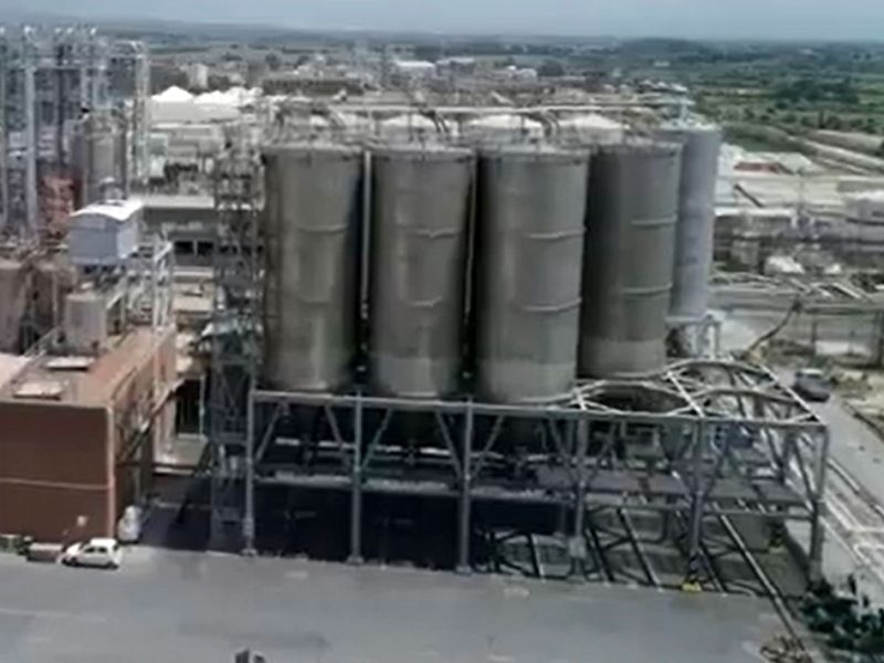 industria-Ineos-Manufacturing-Rosignano