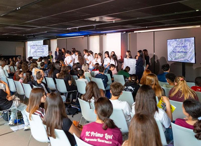 la-premiazione-del-concorso-Macroscuola-organizzato-dall’Ance-com1