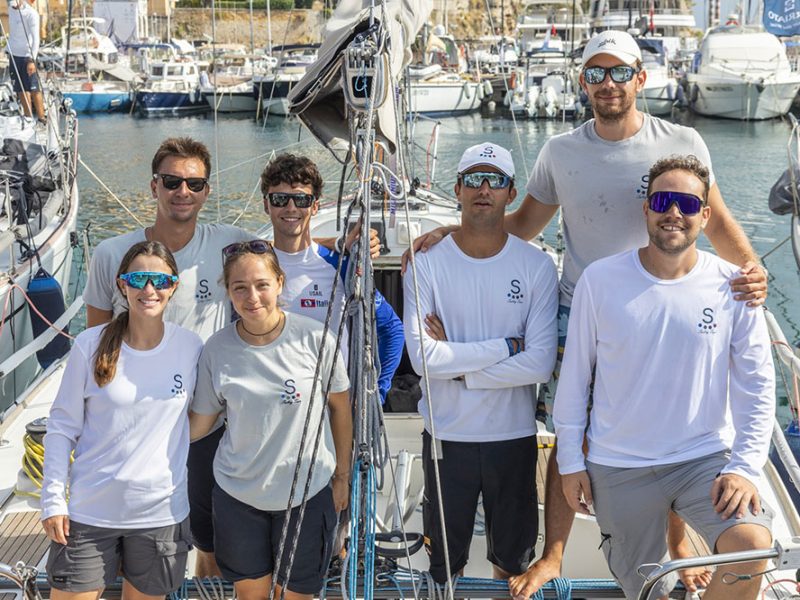 l’equipaggio-di-Sur-in-lizza-per-i-colori-dello-Yacht-Club-Livorno-com1