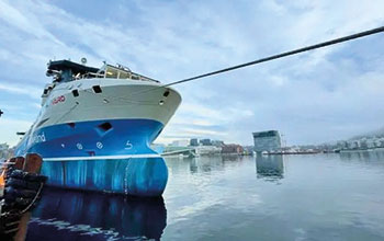nave-container-elettrica