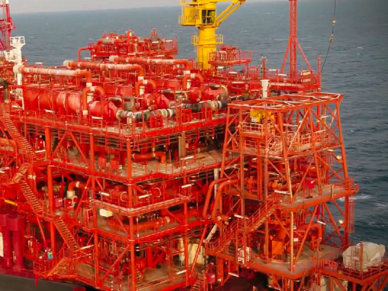 olt-offshore-paticolare-delle-strutture-del-terminale-offshore