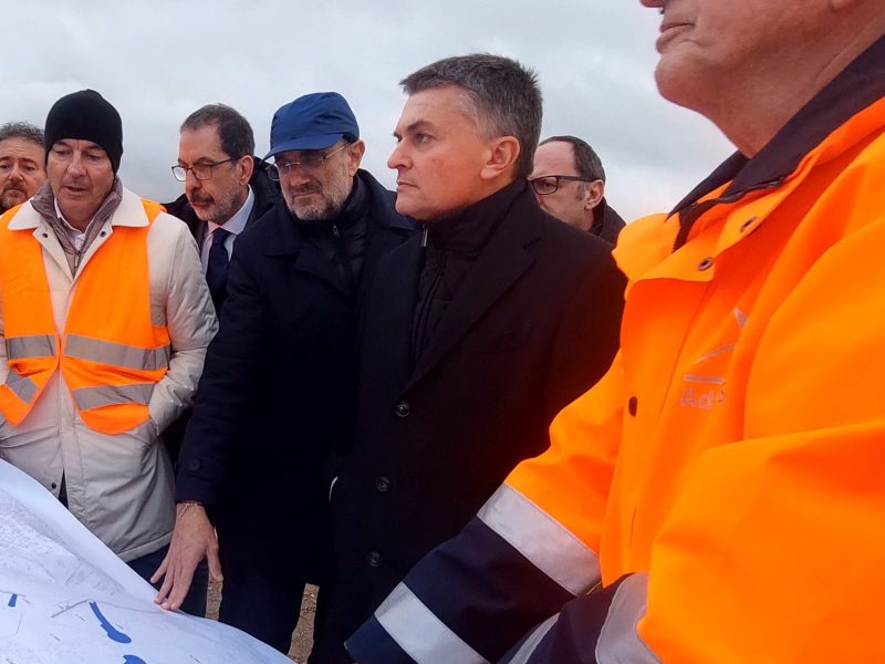 prefetto-sopralluogo-darsenaeuropa-feb2025mz