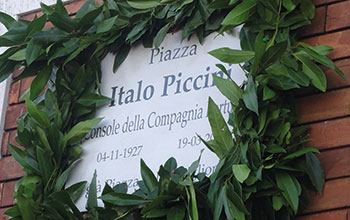 targa-inaugurazione-piazza-Piccini