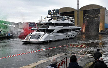 un-momento-del-varo-dello-yacht-umicini