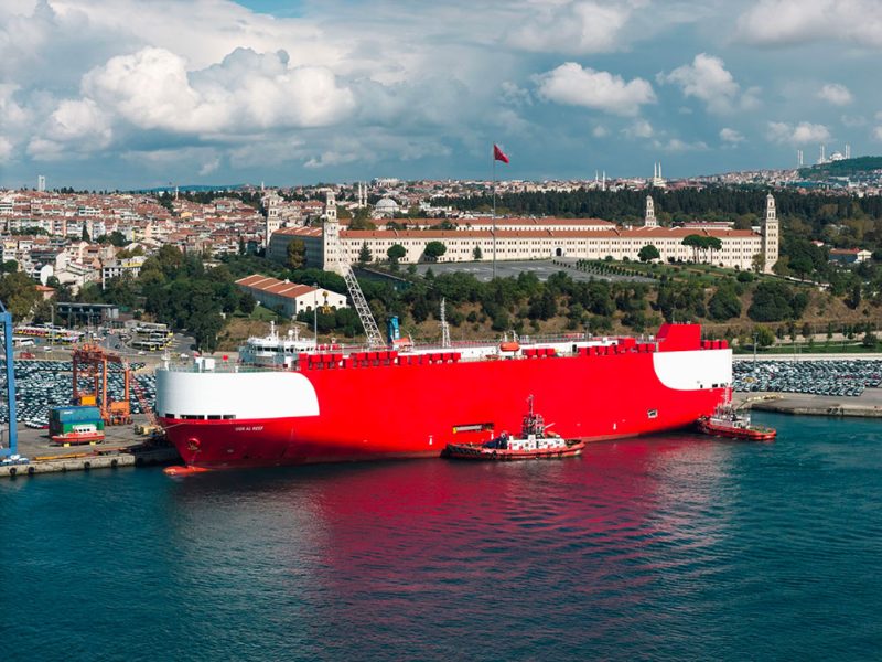 una-delle-navi-della-flotta-di-Ugr-com1