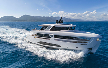 yacht-Ferretti