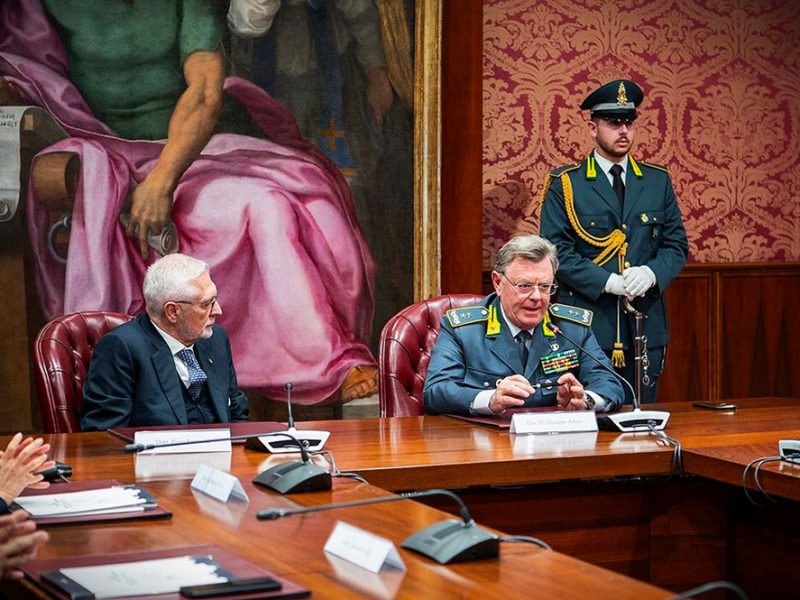 Firma-memorandum_Formenti_Confindustria-Nautica_Gen.-Arbore_Gdf-com2