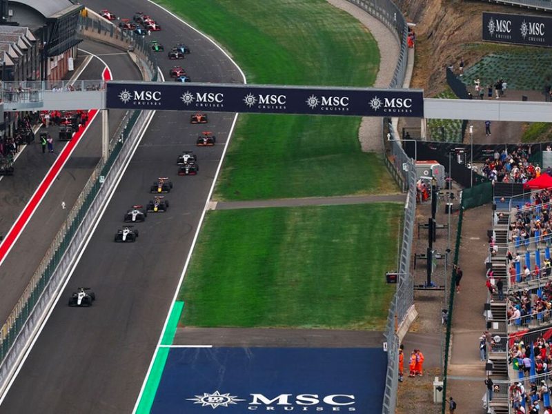 Formula-1-le-monoposto-in-liza-nel-Gran-Premio-del-Belgio-com1