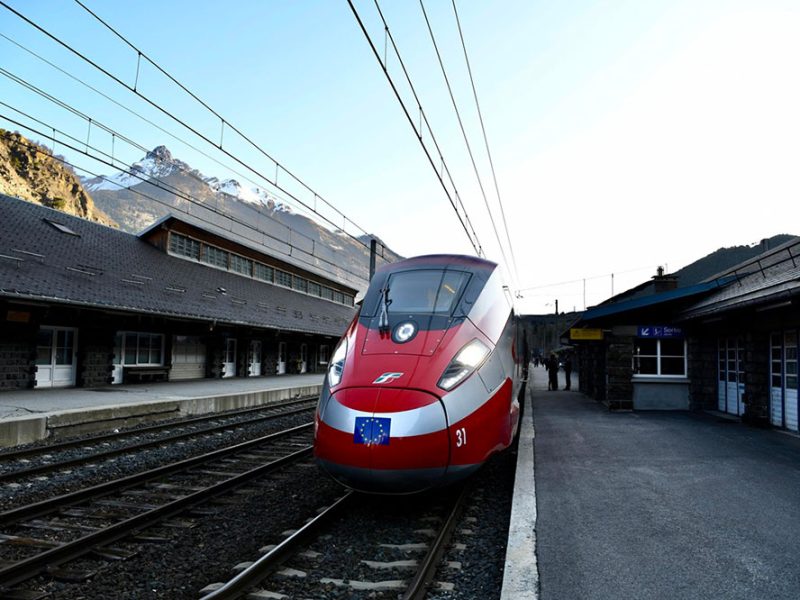 Frecciarossa-Milano-Parig-com1