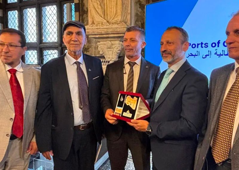 Il-presidente-dell’Authority-genovese-Matteo-Paroli-riceve-la-delegazione-della-Misurata-Free-Zone-1sicom