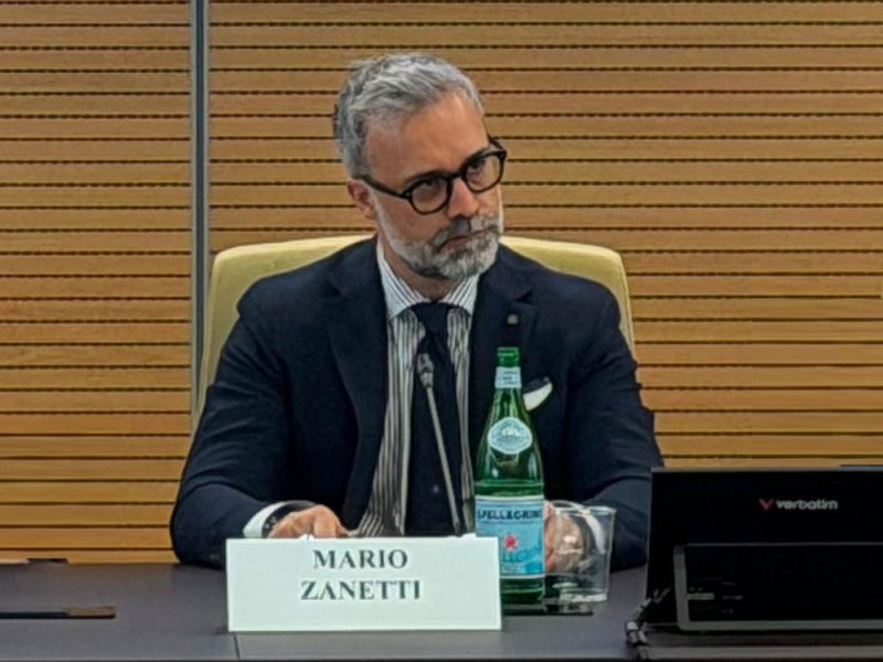 Mario-Zanetti-presidente-di-Confitarma-alla-riunione-del-consiglio-generale-a-Brindisi-com1