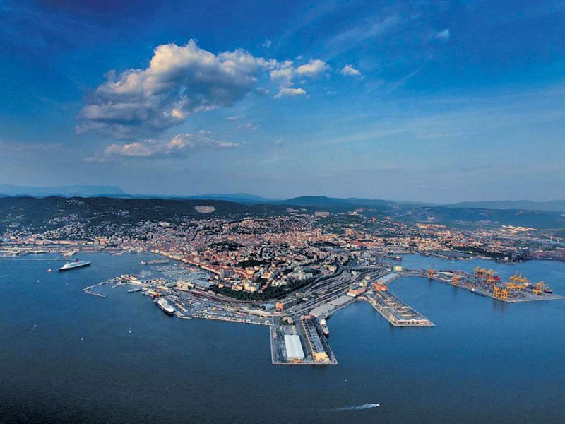 Porto-di-Trieste1000