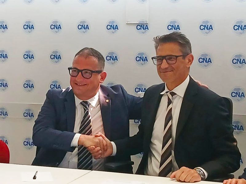 da-sinistra-carlo-Santucci-pres-territoriale-Cna-e-Marco-Giorgio-Valori-manager-di-Banco-Bpm-com1