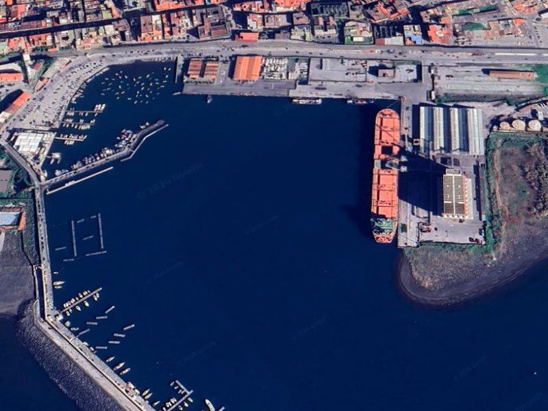 il-porto-di-torre-annunziata-e-il-terminal-Solacem
