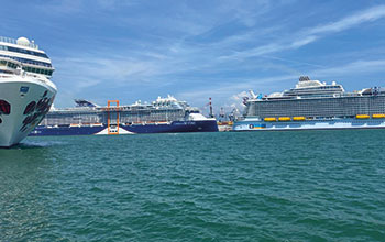navi-da-crociera-a-La-Spezia