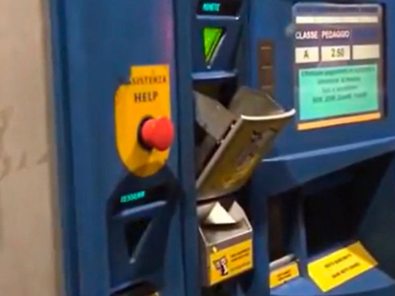 pedaggio-autostrada-casello-y1