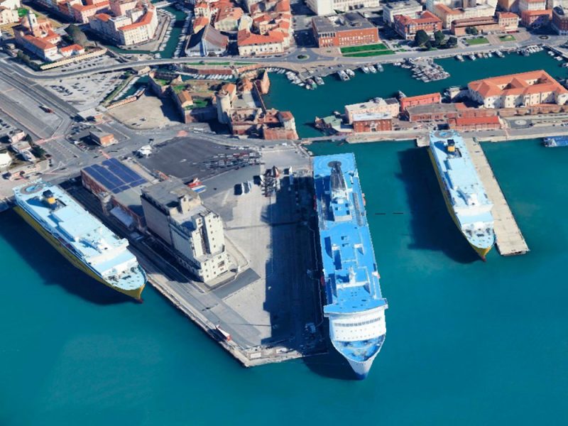 porto-passeggeri-di-Livorno-visto-dall’alto-1eg